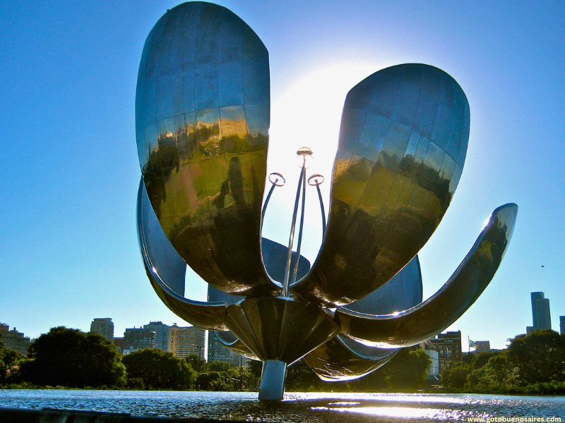 La Floralis Generica, a giant metallic flower sculpture in Buenos Aires' Plaza Naciones Unidas.