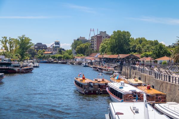 Image of the ferry port in Tigre, Buenos Aires.